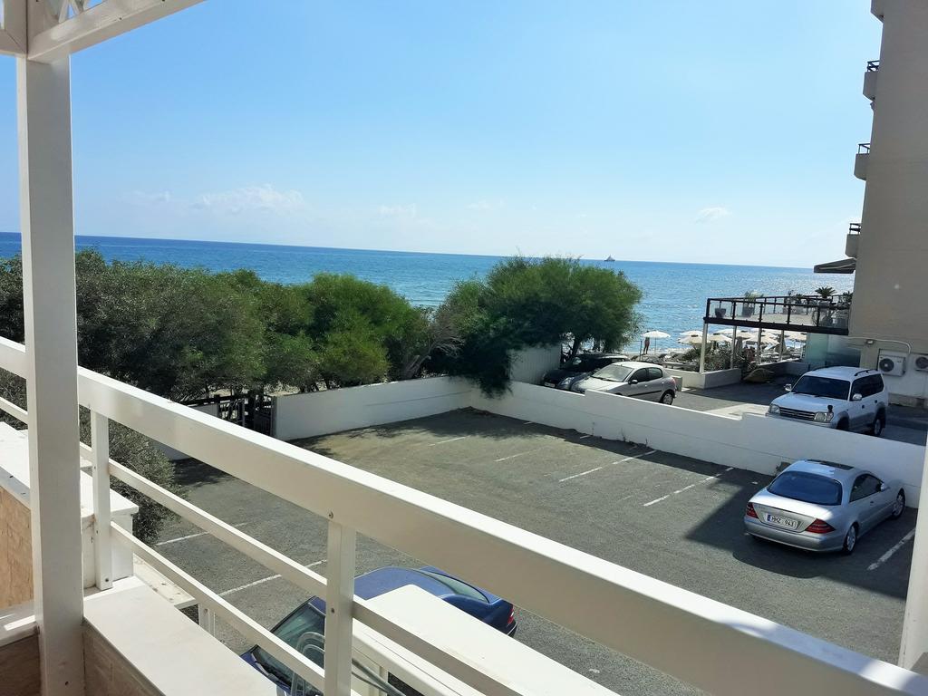 16 Sandy Beach Larnaca Exterior foto