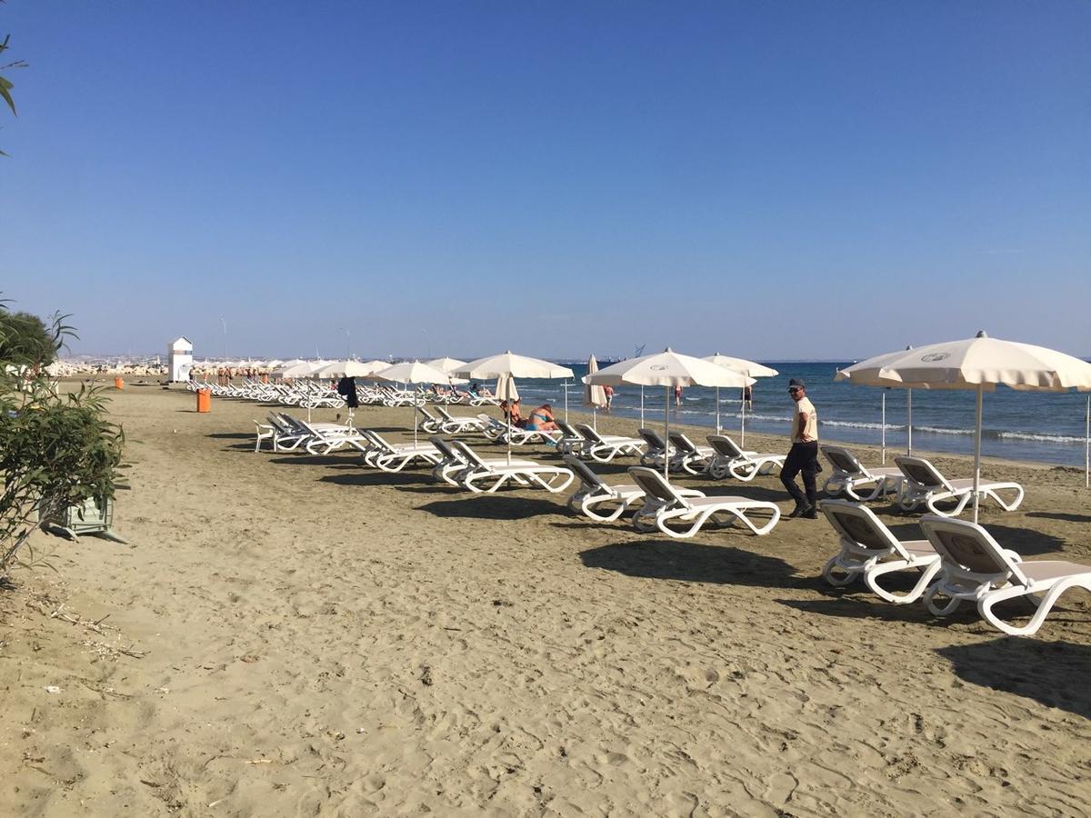 16 Sandy Beach Larnaca Exterior foto