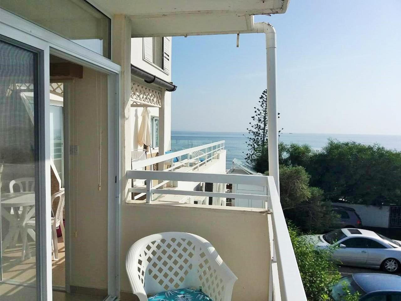 16 Sandy Beach Larnaca Exterior foto
